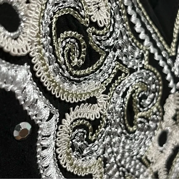 WHITE HOUSE BLACK MARKET SILK sparkling EMBROIDERED Sheer and lightweight BLOUSE - Picture 6 of 8
